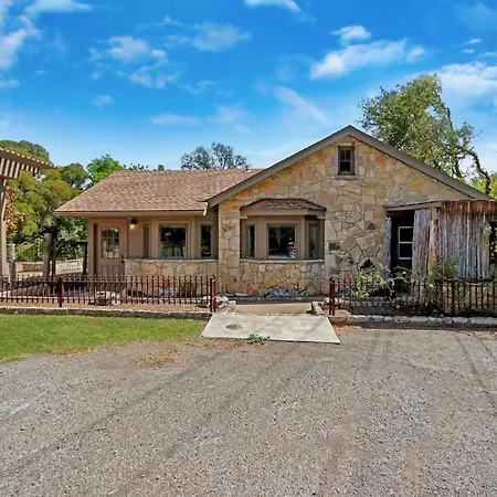 Milk Bath Springs Cottage Dripping Springs Exterior foto