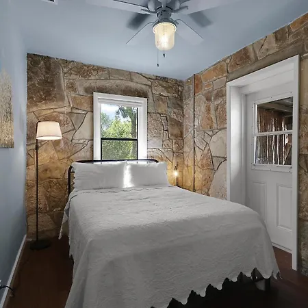 Milk Bath Springs Cottage Dripping Springs Exterior foto