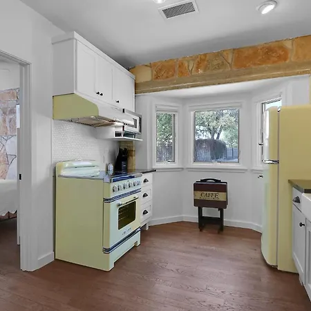 Milk Bath Springs Cottage Dripping Springs Exterior foto